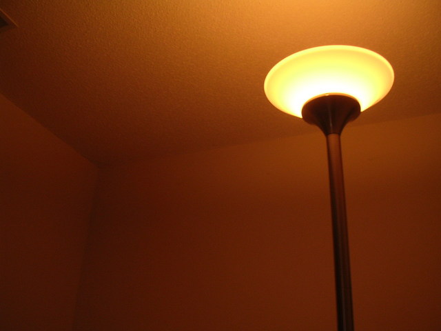 LED svítidlo v ložnici.jpg